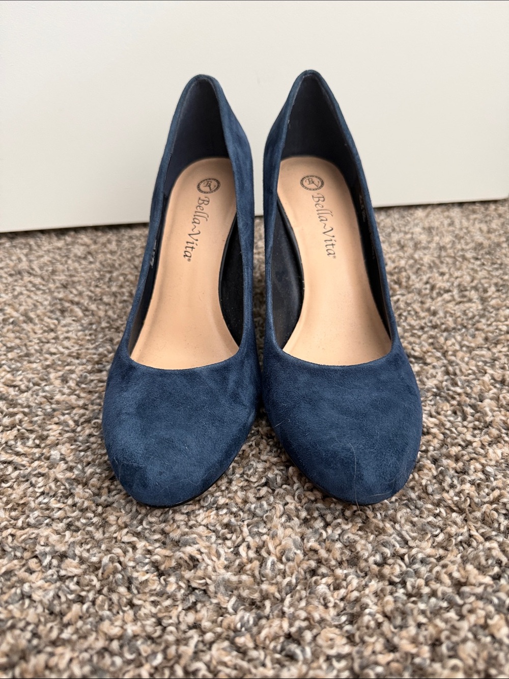 Bella Vita Navy Suede Mid-Heel Round-Toe Pumps